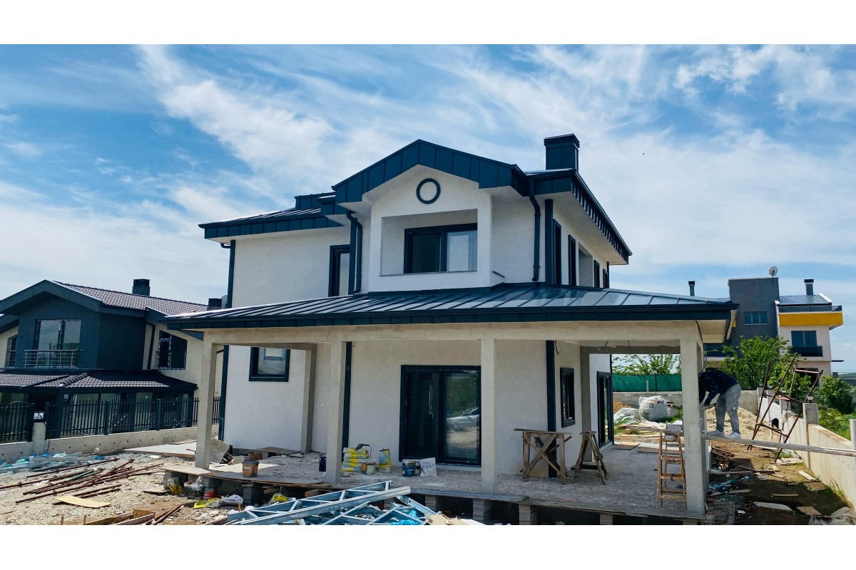 Ankara Gölbaşı’nda Teslim Edilmiş 250 m² İki Katlı Çelik Ev – 5 Oda 1 Banyo, Aile Yaşamına Uygun Modern Konut