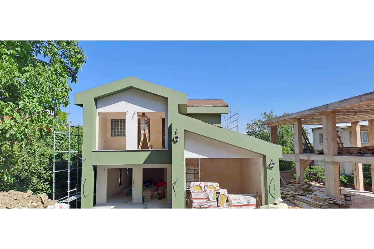 Bursa Misi Köyü’nde teslim edilmiş 220 m² iki katlı garajlı çelik ev dış cephe görünümü