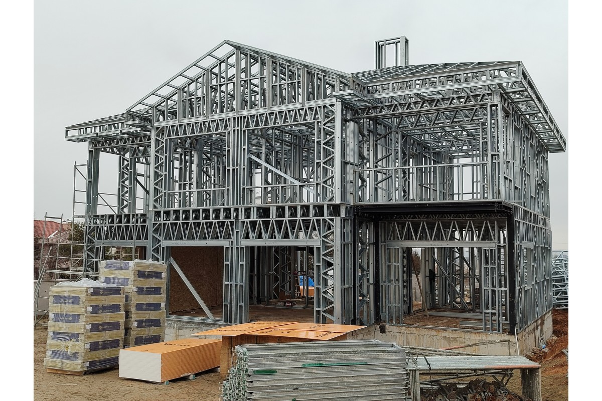 Ankara İncek’te teslim edilmiş 270 m² iki katlı çelik ev dış cephe görünümü